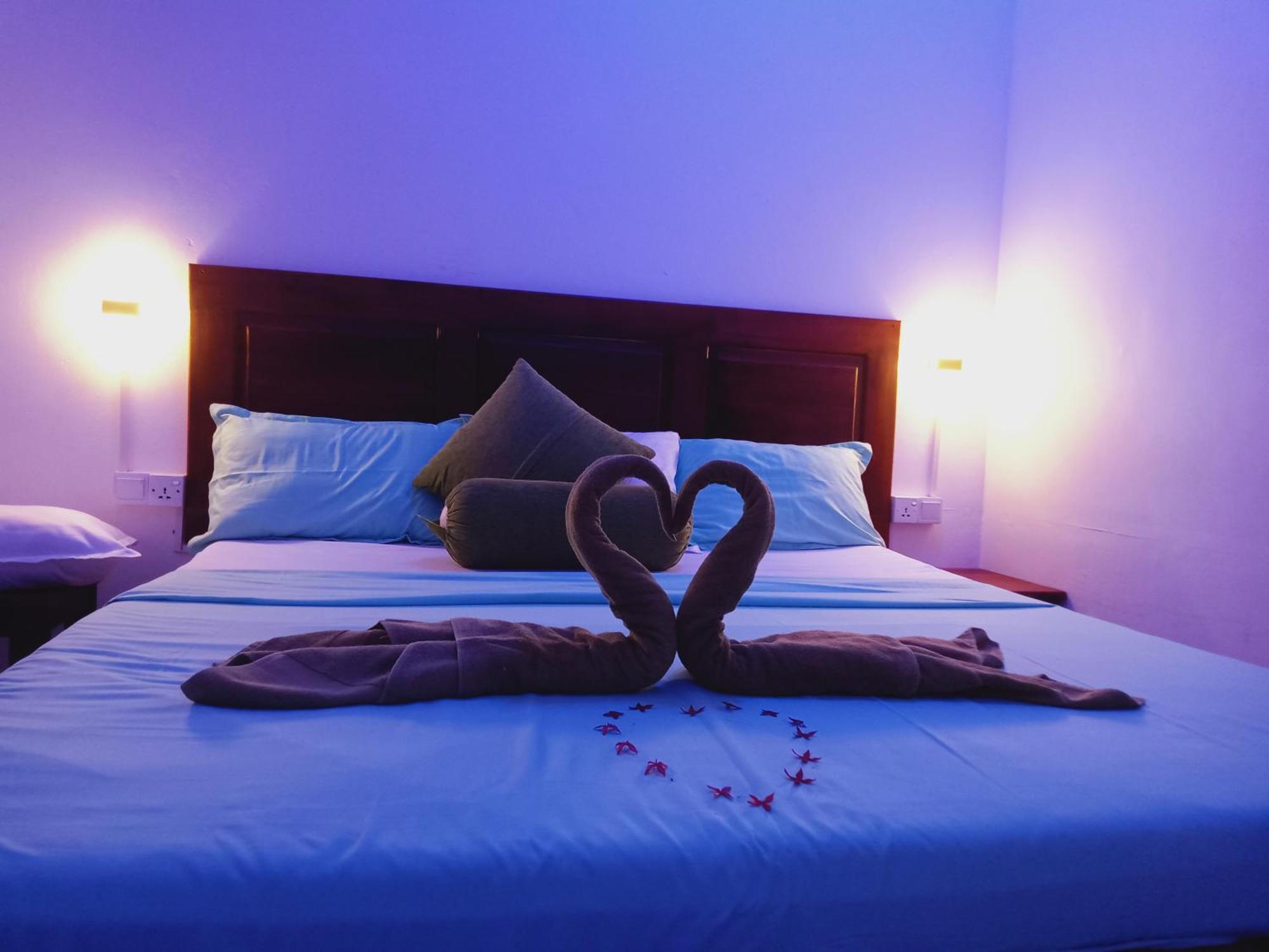 White Villa Hotel Trincomalee Eksteriør bilde