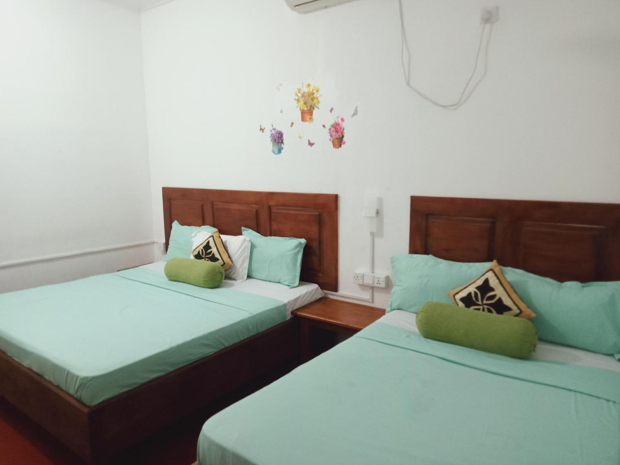 White Villa Hotel Trincomalee Eksteriør bilde