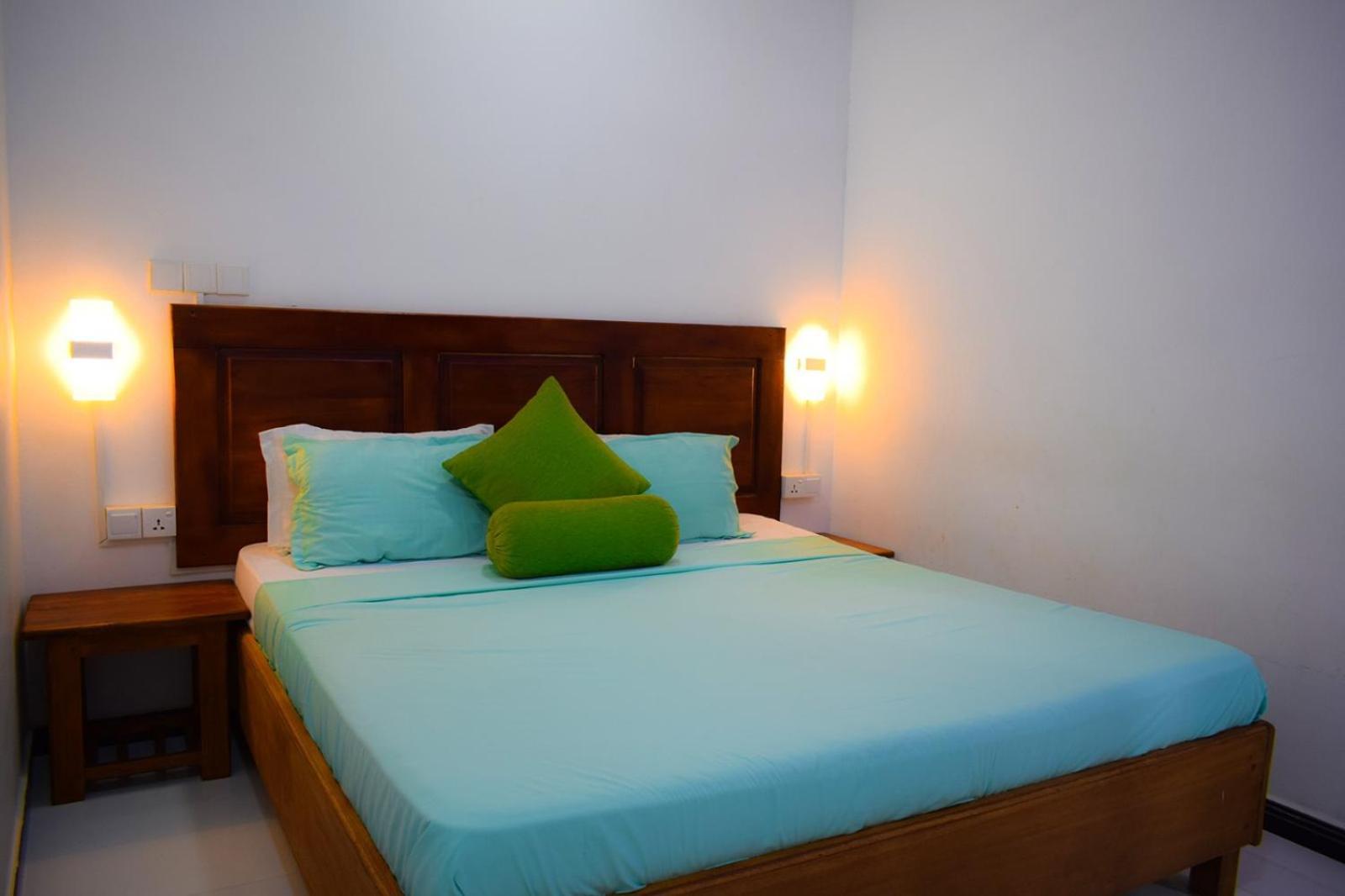White Villa Hotel Trincomalee Eksteriør bilde